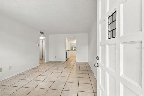 Casa en venta en Clearwater, Florida, 2 dormitorios, 89.19 m2 № 2419978 - foto 8