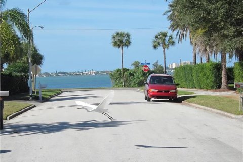 Casa en venta en Clearwater, Florida, 2 dormitorios, 89.19 m2 № 2419978 - foto 4