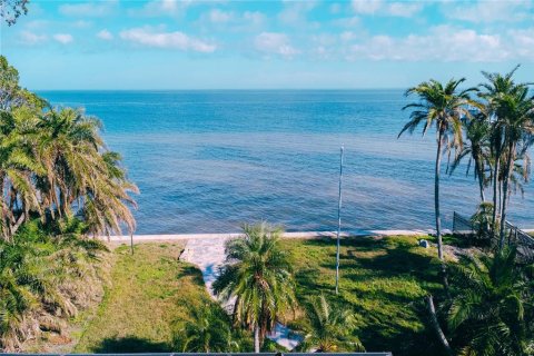 Terreno en venta en Saint Petersburg, Florida № 1540390 - foto 1