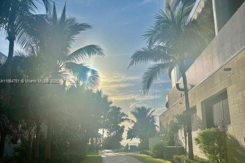 Condo in Sunny Isles Beach, Florida, 2 bedrooms  № 1892785 - photo 26