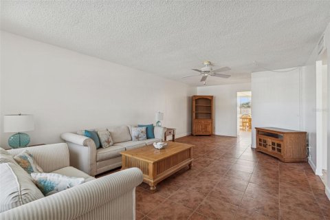 Condominio en venta en Saint Petersburg, Florida, 2 dormitorios, 96.15 m2 № 2102832 - foto 7