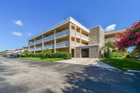Condominio en venta en Saint Petersburg, Florida, 2 dormitorios, 96.15 m2 № 2102832 - foto 30