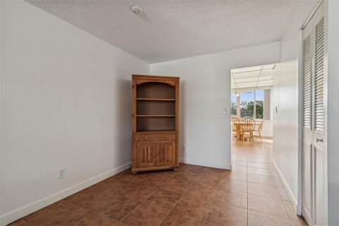 Condominio en venta en Saint Petersburg, Florida, 2 dormitorios, 96.15 m2 № 2102832 - foto 12
