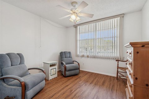 Condominio en venta en Saint Petersburg, Florida, 2 dormitorios, 96.15 m2 № 2102832 - foto 29