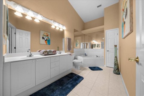 Townhouse in Oldsmar, Florida 3 bedrooms, 170.38 sq.m. № 2226010 - photo 28