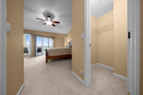 Townhouse in Oldsmar, Florida 3 bedrooms, 170.38 sq.m. № 2226010 - photo 25