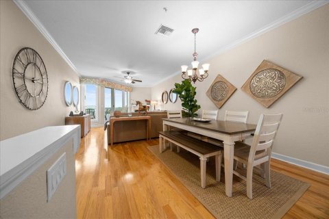 Townhouse in Oldsmar, Florida 3 bedrooms, 170.38 sq.m. № 2226010 - photo 12