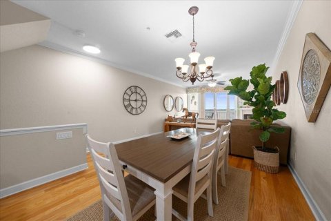 Townhouse in Oldsmar, Florida 3 bedrooms, 170.38 sq.m. № 2226010 - photo 11