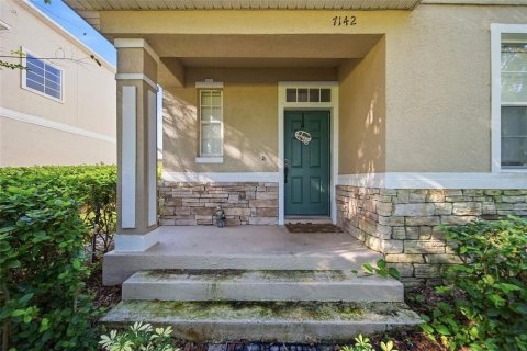 Townhouse in Saint Cloud, Florida 3 bedrooms, 170.94 sq.m. № 2419859 - photo 4
