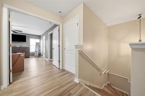 Townhouse in Saint Cloud, Florida 3 bedrooms, 170.94 sq.m. № 2419859 - photo 15