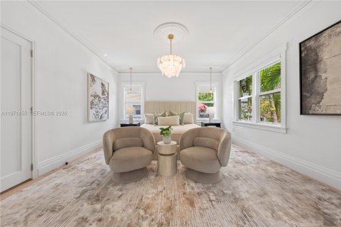 House in Miami, Florida 4 bedrooms, 304.72 sq.m. № 2069722 - photo 25