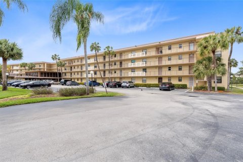 Condo in Boca Raton, Florida, 1 bedroom  № 1886526 - photo 10