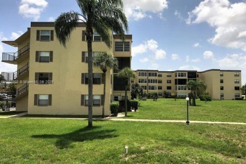Condo in Boca Raton, Florida, 1 bedroom  № 1886526 - photo 15