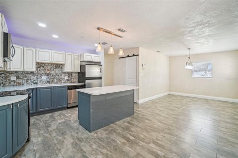 Casa en venta en Apollo Beach, Florida, 3 dormitorios, 115.11 m2 № 2211643 - foto 9
