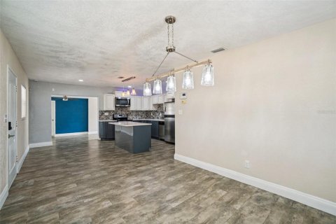 Casa en venta en Apollo Beach, Florida, 3 dormitorios, 115.11 m2 № 2211643 - foto 13