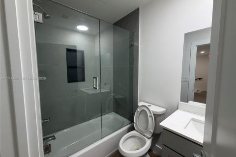 Immobilier commercial à vendre à Miami, Floride: 703.27 m2 № 2257663 - photo 16