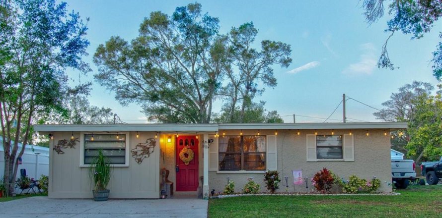 Casa en Saint Petersburg, Florida 2 dormitorios, 98.1 m2 № 1819347