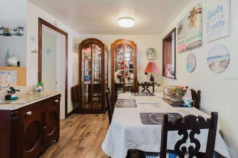 Casa en venta en Saint Petersburg, Florida, 2 dormitorios, 98.1 m2 № 1819347 - foto 16