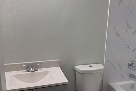 Adosado en alquiler en Orlando, Florida, 2 dormitorios, 117.43 m2 № 1905448 - foto 18