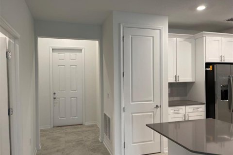 Casa en alquiler en Kissimmee, Florida, 4 dormitorios, 196.49 m2 № 1828097 - foto 11