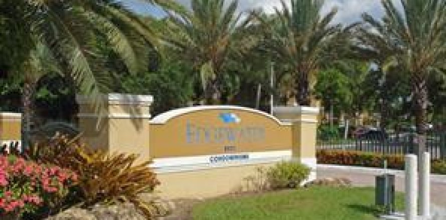 Condo à Coral Springs, Floride, 1 chambre  № 2168185