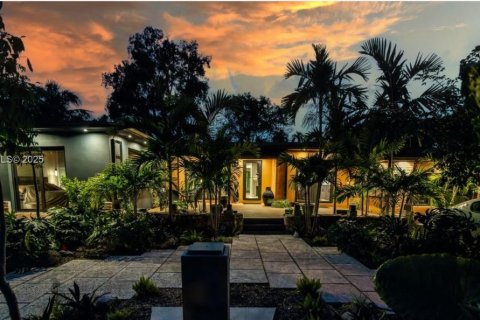 Villa ou maison à louer à North Miami, Floride: 3 chambres, 152.73 m2 № 1966196 - photo 7