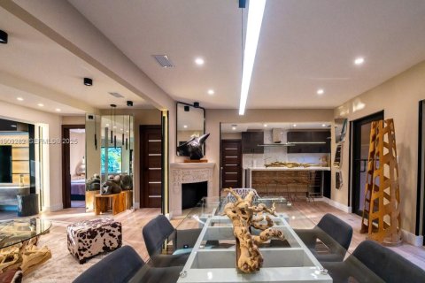 Villa ou maison à louer à North Miami, Floride: 3 chambres, 152.73 m2 № 1966196 - photo 14