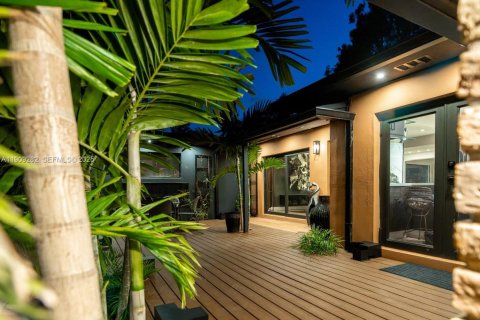 Villa ou maison à louer à North Miami, Floride: 3 chambres, 152.73 m2 № 1966196 - photo 5