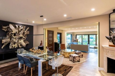 Villa ou maison à louer à North Miami, Floride: 3 chambres, 152.73 m2 № 1966196 - photo 13