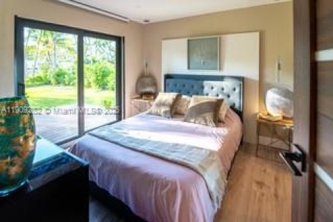 Снять в аренду виллу или дом в Норт-Майами, Флорида 3 спальни, 152.73м2, № 1966196 - фото 6