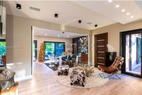 Villa ou maison à louer à North Miami, Floride: 3 chambres, 152.73 m2 № 1966196 - photo 19