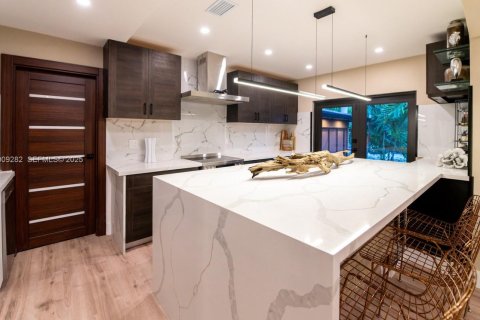 Villa ou maison à louer à North Miami, Floride: 3 chambres, 152.73 m2 № 1966196 - photo 15