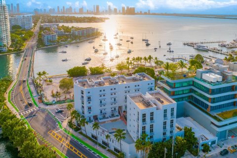 Купить коммерческую недвижимость в Майами-Бич, Флорида № 1989412 - фото 7