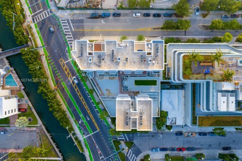 Купить коммерческую недвижимость в Майами-Бич, Флорида № 1989412 - фото 9