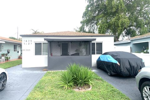 Снять в аренду виллу или дом в Холливуд, Флорида 1 спальня, 60.39м2, № 1932635 - фото 2