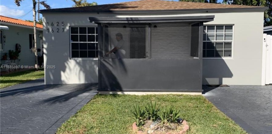 Дом в Холливуд, Флорида 1 спальня, 60.39м2 № 1932635