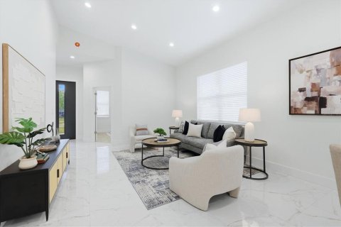 Casa en venta en Pinellas Park, Florida, 4 dormitorios, 167.41 m2 № 2408650 - foto 14