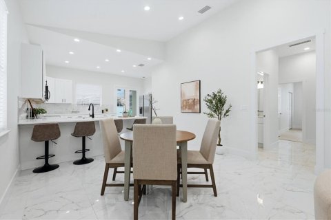 Casa en venta en Pinellas Park, Florida, 4 dormitorios, 167.41 m2 № 2408650 - foto 21
