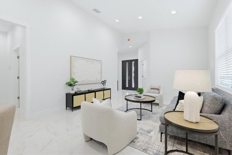 Casa en venta en Pinellas Park, Florida, 4 dormitorios, 167.41 m2 № 2408650 - foto 15