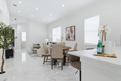 Casa en venta en Pinellas Park, Florida, 4 dormitorios, 167.41 m2 № 2408650 - foto 18