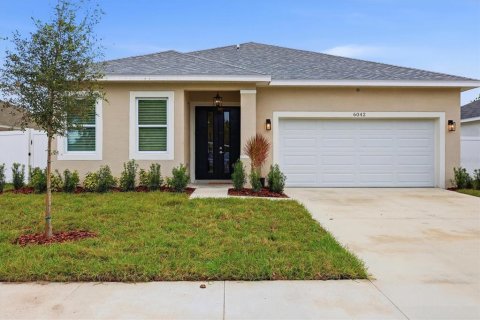 Casa en Pinellas Park, Florida 4 dormitorios, 167.41 m2 № 2408650