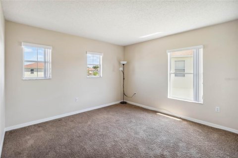 Casa en alquiler en Davenport, Florida, 4 dormitorios, 242.47 m2 № 1900107 - foto 21
