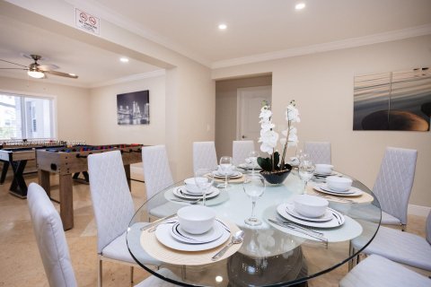 Villa ou maison à louer à Hollywood, Floride: 5 chambres, 194.35 m2 № 1979797 - photo 19