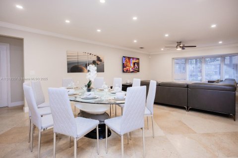 Villa ou maison à louer à Hollywood, Floride: 5 chambres, 194.35 m2 № 1979797 - photo 27