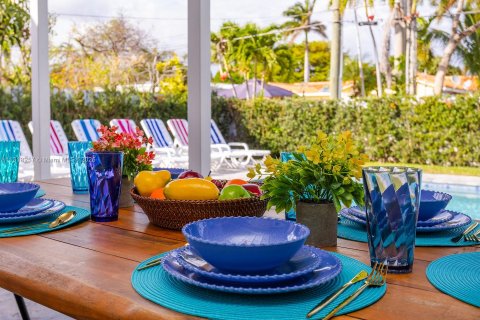 Villa ou maison à louer à Hollywood, Floride: 5 chambres, 194.35 m2 № 1979797 - photo 6