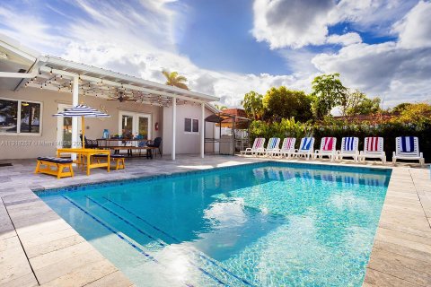 Villa ou maison à louer à Hollywood, Floride: 5 chambres, 194.35 m2 № 1979797 - photo 2