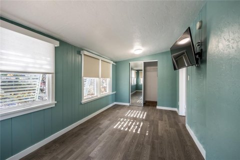 Villa ou maison à vendre à Treasure Island, Floride: 6 chambres, 209.22 m2 № 2330896 - photo 2