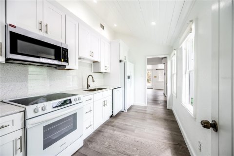 Villa ou maison à vendre à Treasure Island, Floride: 6 chambres, 209.22 m2 № 2330896 - photo 29