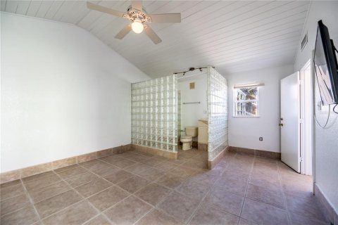 Villa ou maison à vendre à Treasure Island, Floride: 6 chambres, 209.22 m2 № 2330896 - photo 25