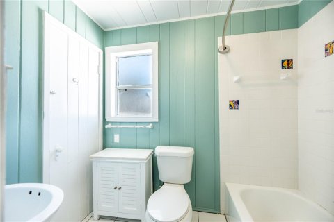 Villa ou maison à vendre à Treasure Island, Floride: 6 chambres, 209.22 m2 № 2330896 - photo 22